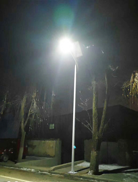 积石山县称多太阳能路灯项目