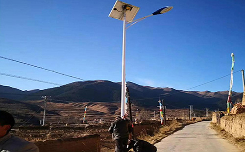 称多兰州智慧路灯安装必备设计要素：打造高效智能的城市照明系统